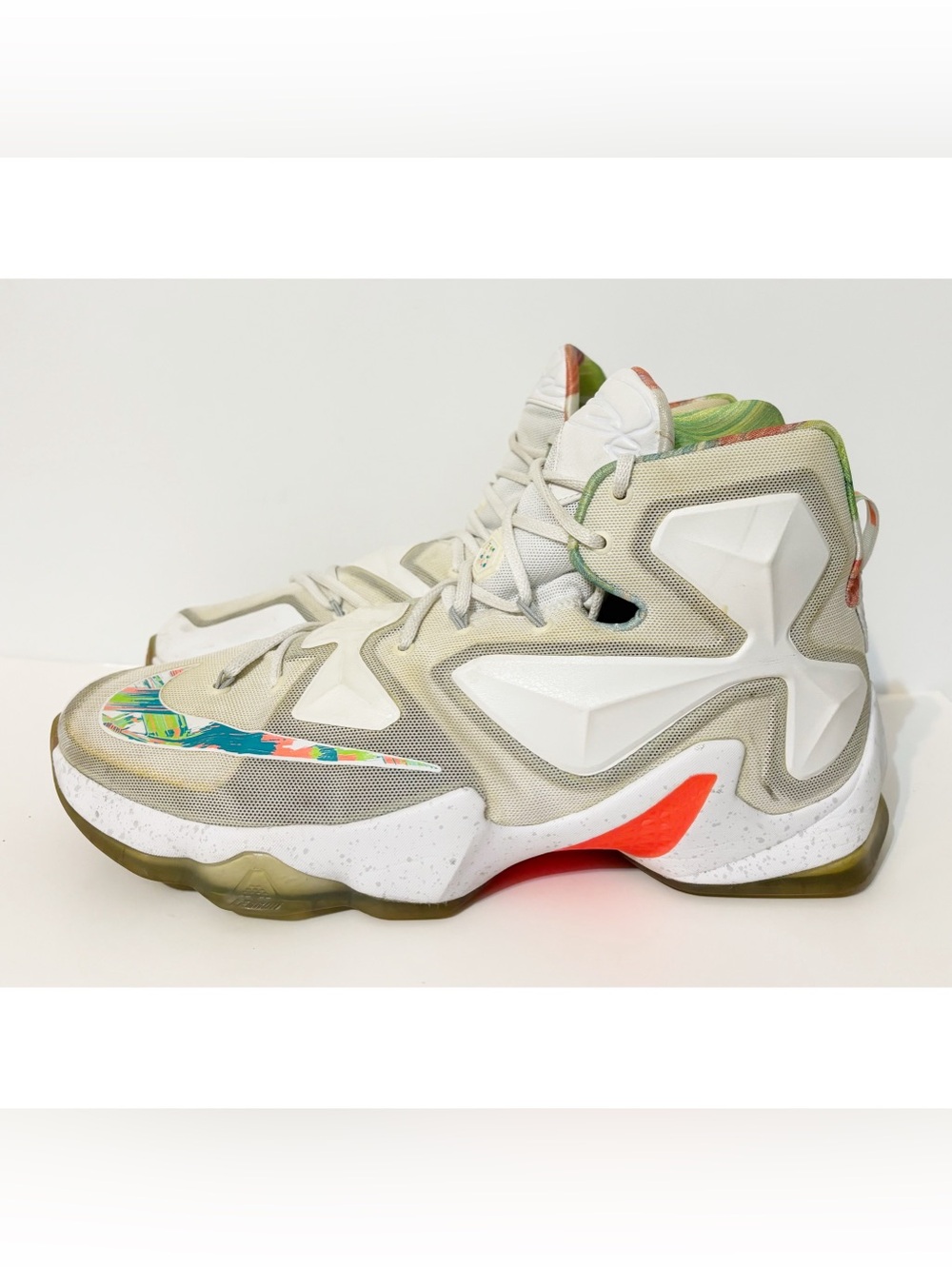 Nike Lebron James XIII 13 Easter 2016 Men’s Size 13 White, 807219-108